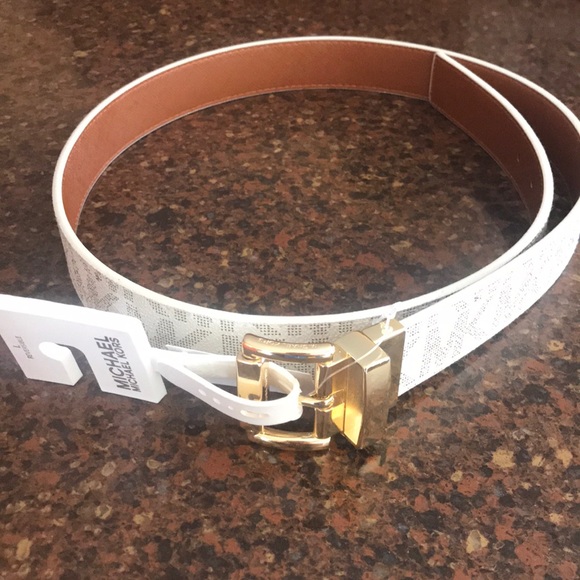 Michael Kors Accessories - Michael Kors twist reversible belt sz large NWT
